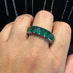 NWT Green Emerald Cut Cubic Zirconia Eternity Band in Sterling Silver